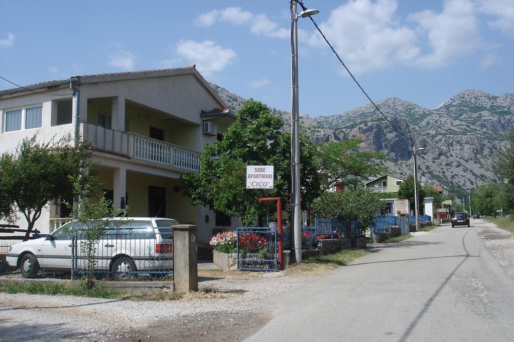 Apartments Cico Starigrad Paklenica Exteriör bild