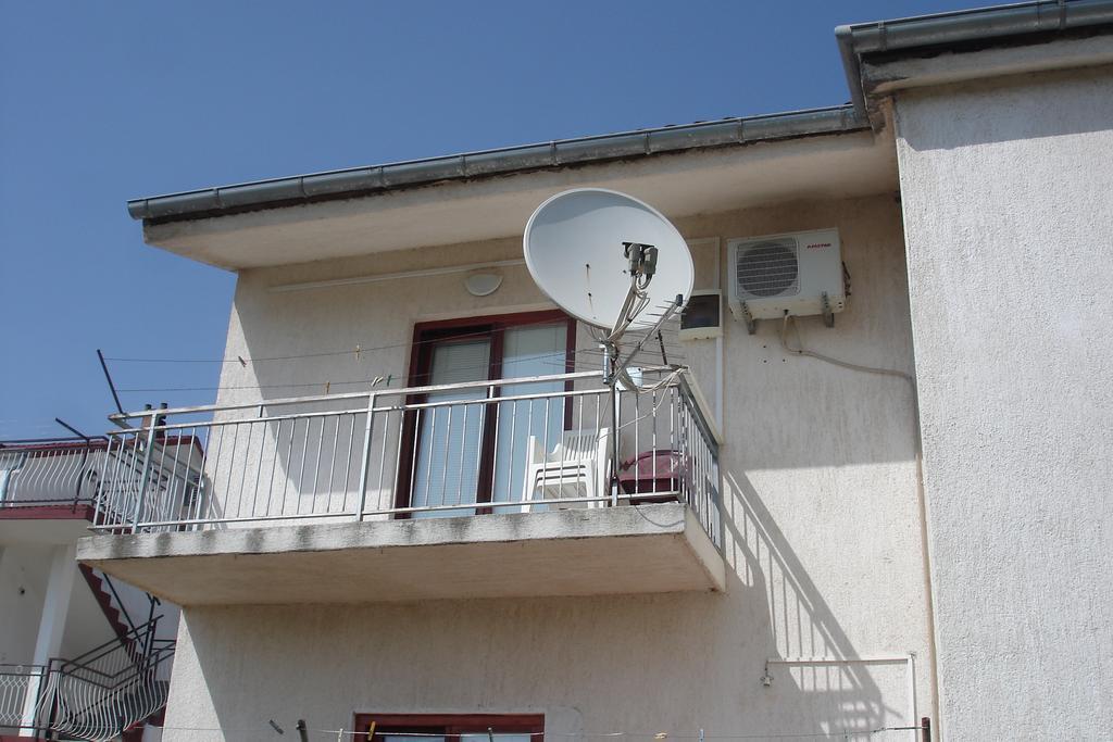 Apartments Cico Starigrad Paklenica Rum bild