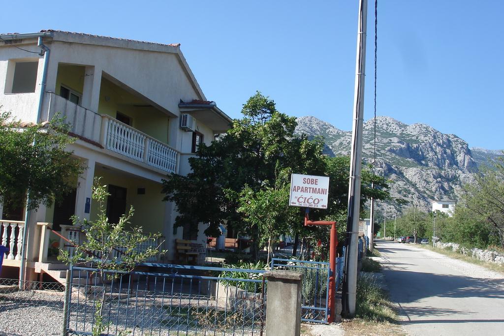 Apartments Cico Starigrad Paklenica Exteriör bild