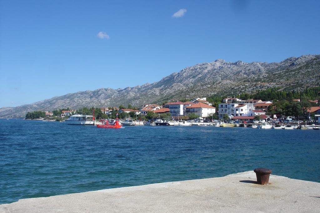 Apartments Cico Starigrad Paklenica Exteriör bild