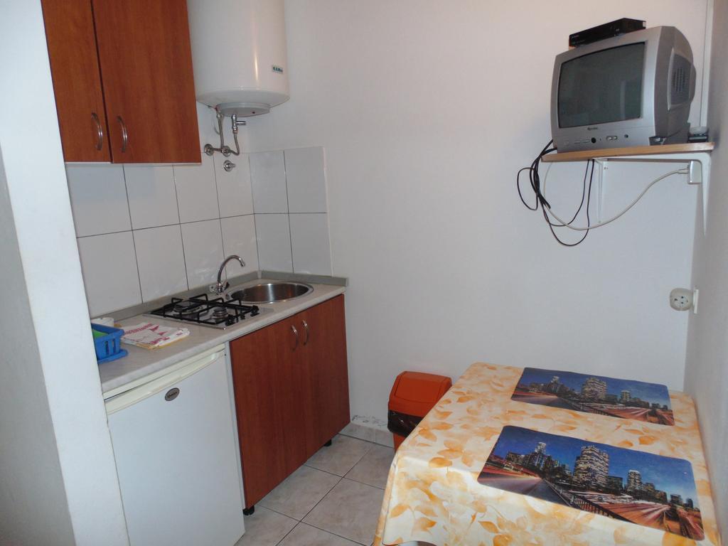 Apartments Cico Starigrad Paklenica Exteriör bild